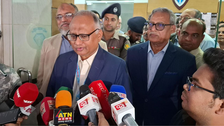 কোনো চাপ নয়, নির্বাচিত সরকারের প্রত্যাশা পূরণে পদত্যাগ